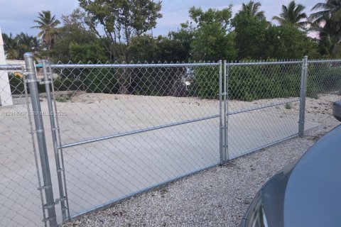 Casa en alquiler en Key Largo, Florida, 2 dormitorios, 102.56 m2 № 2171299 - foto 4