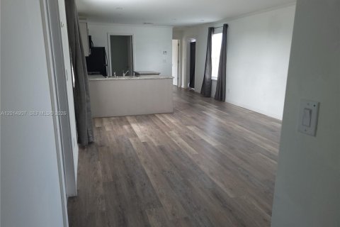 Casa en alquiler en Key Largo, Florida, 2 dormitorios, 102.56 m2 № 2171299 - foto 5