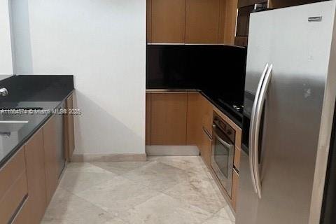 Condo in Miami, Florida, 2 bedrooms № 1978580 - photo 4