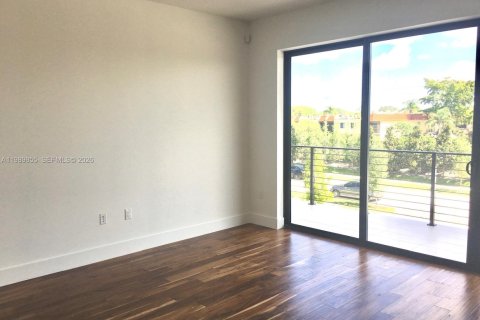 Снять в аренду виллу или дом в Уэстон, Флорида 5 спален, 399.57м2, № 2051919 - фото 14