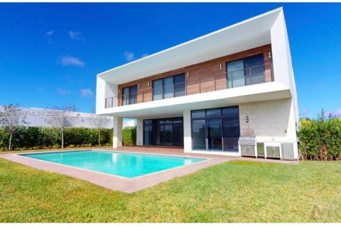 Снять в аренду виллу или дом в Уэстон, Флорида 5 спален, 399.57м2, № 2051919 - фото 2