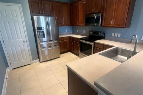 Townhouse in Orlando, Florida 3 bedrooms, 160.07 sq.m. № 1917160 - photo 4