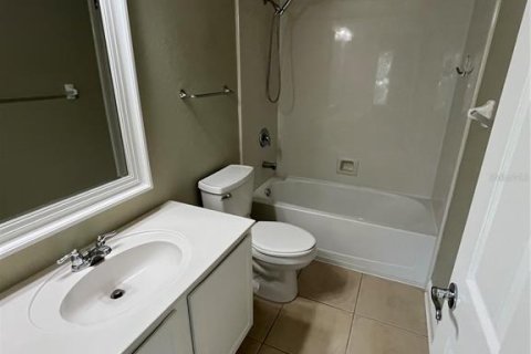 Townhouse in Orlando, Florida 3 bedrooms, 160.07 sq.m. № 1917160 - photo 14