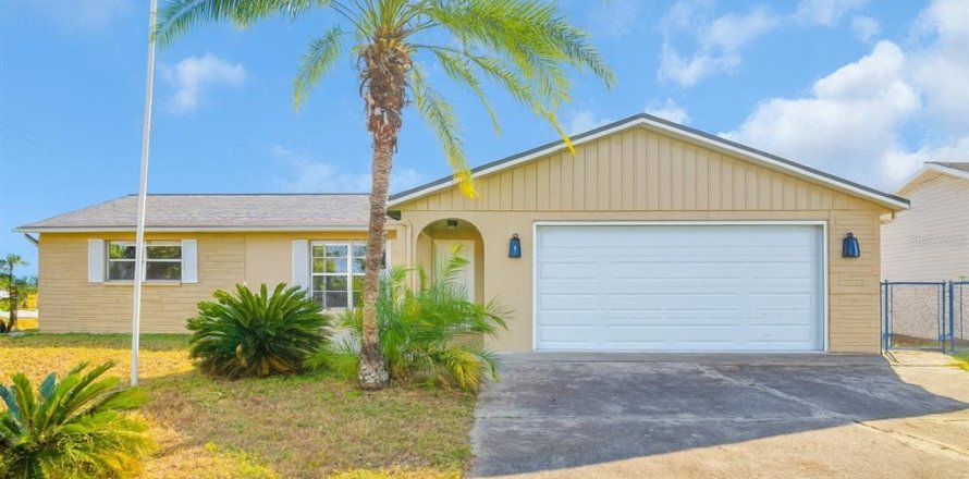 Villa ou maison à New Port Richey, Floride 2 chambres, 139.73 m2 № 2149266