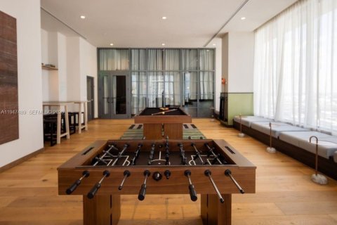 Condo in Miami, Florida, 2 bedrooms  № 2152947 - photo 17