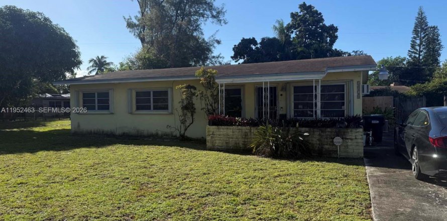 Villa ou maison à North Miami Beach, Floride 3 chambres, 104.52 m2 № 2006680