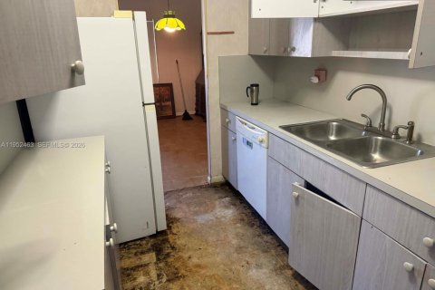 Villa ou maison à vendre à North Miami Beach, Floride: 3 chambres, 104.52 m2 № 2006680 - photo 16