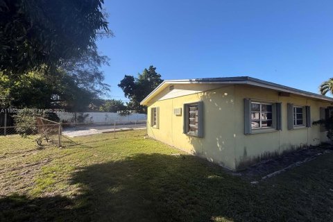 Villa ou maison à vendre à North Miami Beach, Floride: 3 chambres, 104.52 m2 № 2006680 - photo 8