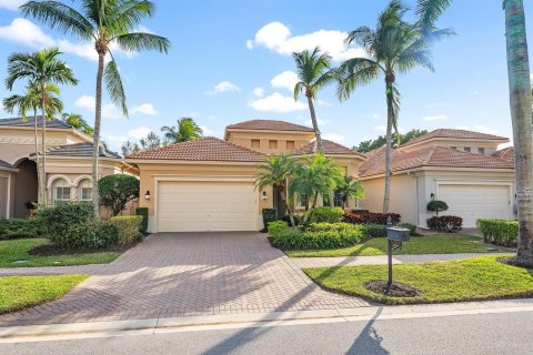 Casa en venta en West Palm Beach, Florida, 3 dormitorios, 271.46 m2 № 2248371 - foto 2