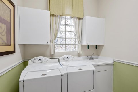Casa en venta en West Palm Beach, Florida, 3 dormitorios, 271.46 m2 № 2248371 - foto 30