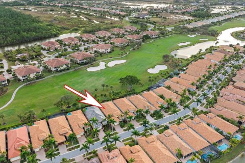 Casa en venta en West Palm Beach, Florida, 3 dormitorios, 271.46 m2 № 2248371 - foto 4