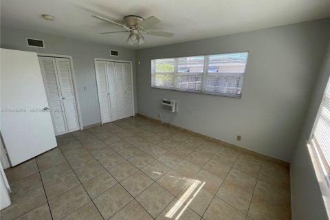Снять в аренду квартиру в Форт-Лодердейл, Флорида 1 спальня, 55.74м2, № 2003954 - фото 8
