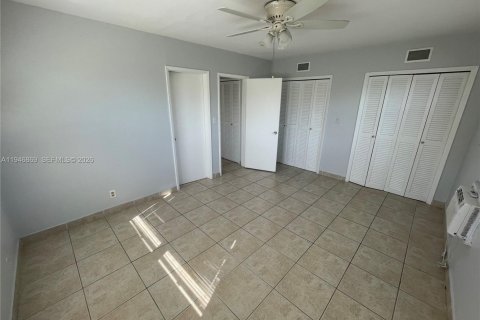 Снять в аренду квартиру в Форт-Лодердейл, Флорида 1 спальня, 55.74м2, № 2003954 - фото 9