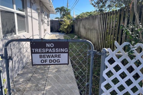 Снять в аренду квартиру в Форт-Лодердейл, Флорида 1 спальня, 55.74м2, № 2003954 - фото 13