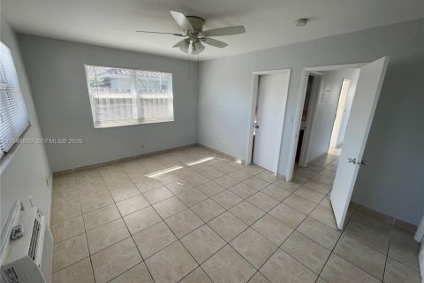 Снять в аренду квартиру в Форт-Лодердейл, Флорида 1 спальня, 55.74м2, № 2003954 - фото 7