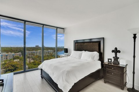 Condo in Miami, Florida, 2 bedrooms  № 2153246 - photo 7