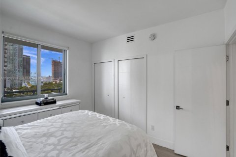 Condo in Miami, Florida, 2 bedrooms  № 2153246 - photo 16