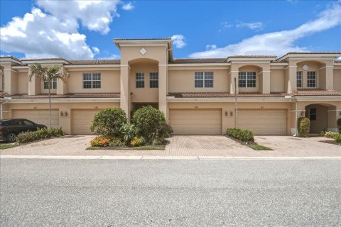 Touwnhouse à vendre à Stuart, Floride: 3 chambres, 201.04 m2 № 2177151 - photo 4