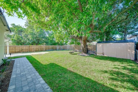 Купить виллу или дом в Форт-Лодердейл, Флорида 4 спальни, 134.52м2, № 1995181 - фото 14