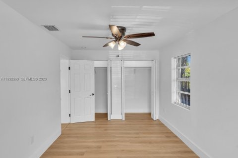 Купить виллу или дом в Форт-Лодердейл, Флорида 4 спальни, 134.52м2, № 1995181 - фото 10