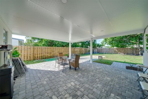 Купить виллу или дом в Форт-Лодердейл, Флорида 4 спальни, 134.52м2, № 1995181 - фото 15