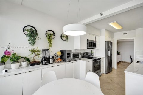 Copropriété à vendre à Aventura, Floride: 3 chambres, 148.64 m2 № 1979224 - photo 7