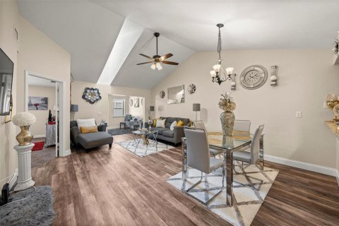 Duplex à vendre à Ocala, Floride: 2 chambres, 146.6 m2 № 2116207 - photo 6