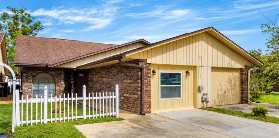 Duplex à Ocala, Floride 2 chambres, 146.6 m2 № 2116207