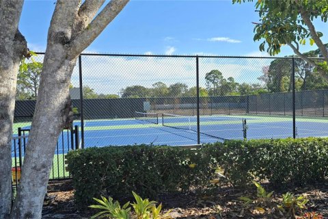 Condo in Saint Petersburg, Florida, 2 bedrooms № 1417655 - photo 27