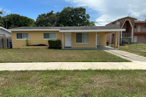 Villa ou maison à Fort Lauderdale, Floride 3 chambres, 92.9 m2 № 2352906