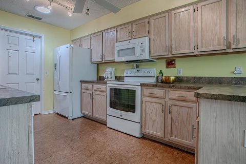 Casa en venta en Leesburg, Florida, 3 dormitorios, 149.67 m2 № 1597244 - foto 13