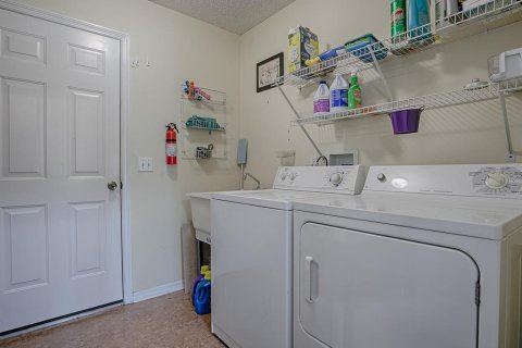 Casa en venta en Leesburg, Florida, 3 dormitorios, 149.67 m2 № 1597244 - foto 16