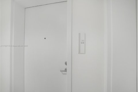 Condominio en venta en Miami, Florida, 1 dormitorio, 63.17 m2 № 1861996 - foto 3