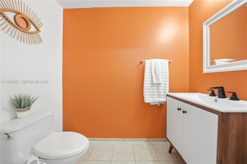 Купить кондоминиум в Майами, Флорида 1 спальня, 66.98м2, № 2251142 - фото 12