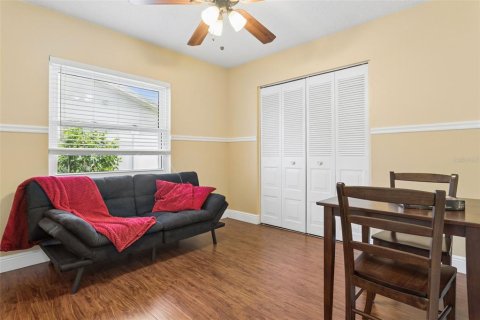 House in Tampa, Florida 4 bedrooms, 170.57 sq.m. № 2227188 - photo 12
