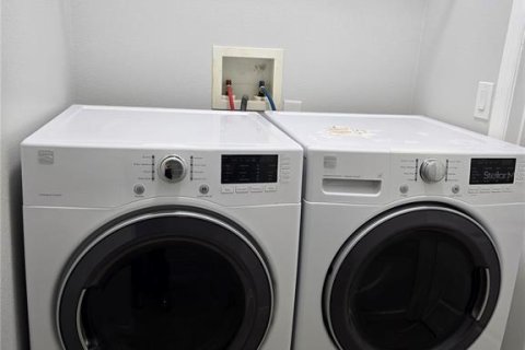 Купить кондоминиум в Киссимми, Флорида 10 комнат, 159.42м2, № 2115514 - фото 21