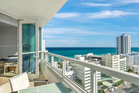 Condominio en venta en Miami Beach, Florida, 1 dormitorio, 93.09 m2 № 2153442 - foto 1