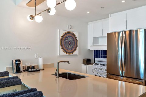 Condominio en venta en Miami Beach, Florida, 1 dormitorio, 93.09 m2 № 2153442 - foto 12
