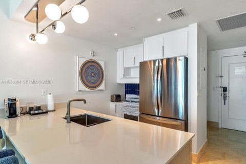 Condominio en venta en Miami Beach, Florida, 1 dormitorio, 93.09 m2 № 2153442 - foto 8