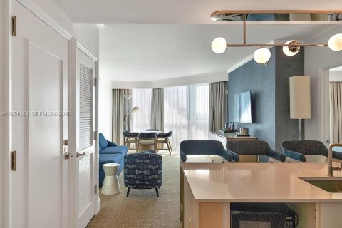 Condominio en venta en Miami Beach, Florida, 1 dormitorio, 93.09 m2 № 2153442 - foto 14