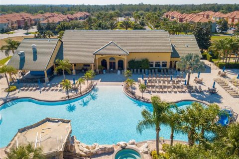 Casa en venta en Kissimmee, Florida, 6 dormitorios, 305.74 m2 № 1616606 - foto 15