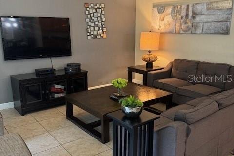 Casa en venta en Kissimmee, Florida, 6 dormitorios, 305.74 m2 № 1616606 - foto 18