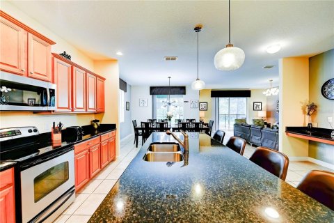 Casa en venta en Kissimmee, Florida, 6 dormitorios, 305.74 m2 № 1616606 - foto 21