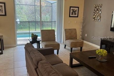 Casa en venta en Kissimmee, Florida, 6 dormitorios, 305.74 m2 № 1616606 - foto 19