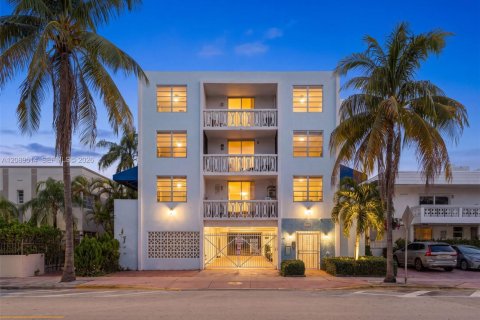 Condo in Miami Beach, Florida, 2 bedrooms  № 2368123