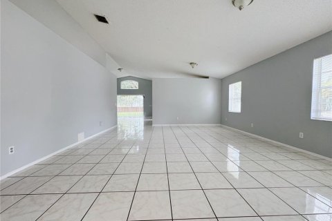 Villa ou maison à louer à Orlando, Floride: 4 chambres, 218.97 m2 № 1888597 - photo 4
