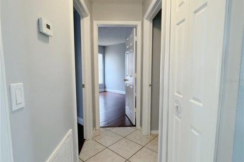 Villa ou maison à louer à Orlando, Floride: 4 chambres, 218.97 m2 № 1888597 - photo 12