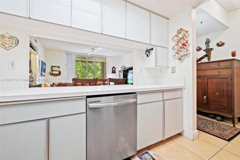 Condominio en venta en Doral, Florida, 3 dormitorios, 114.27 m2 № 1977865 - foto 13