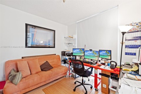 Condominio en venta en Doral, Florida, 3 dormitorios, 114.27 m2 № 1977865 - foto 24