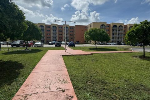 Copropriété à louer à Hialeah, Floride: 1 chambre, 35.49 m2 № 2076247 - photo 11